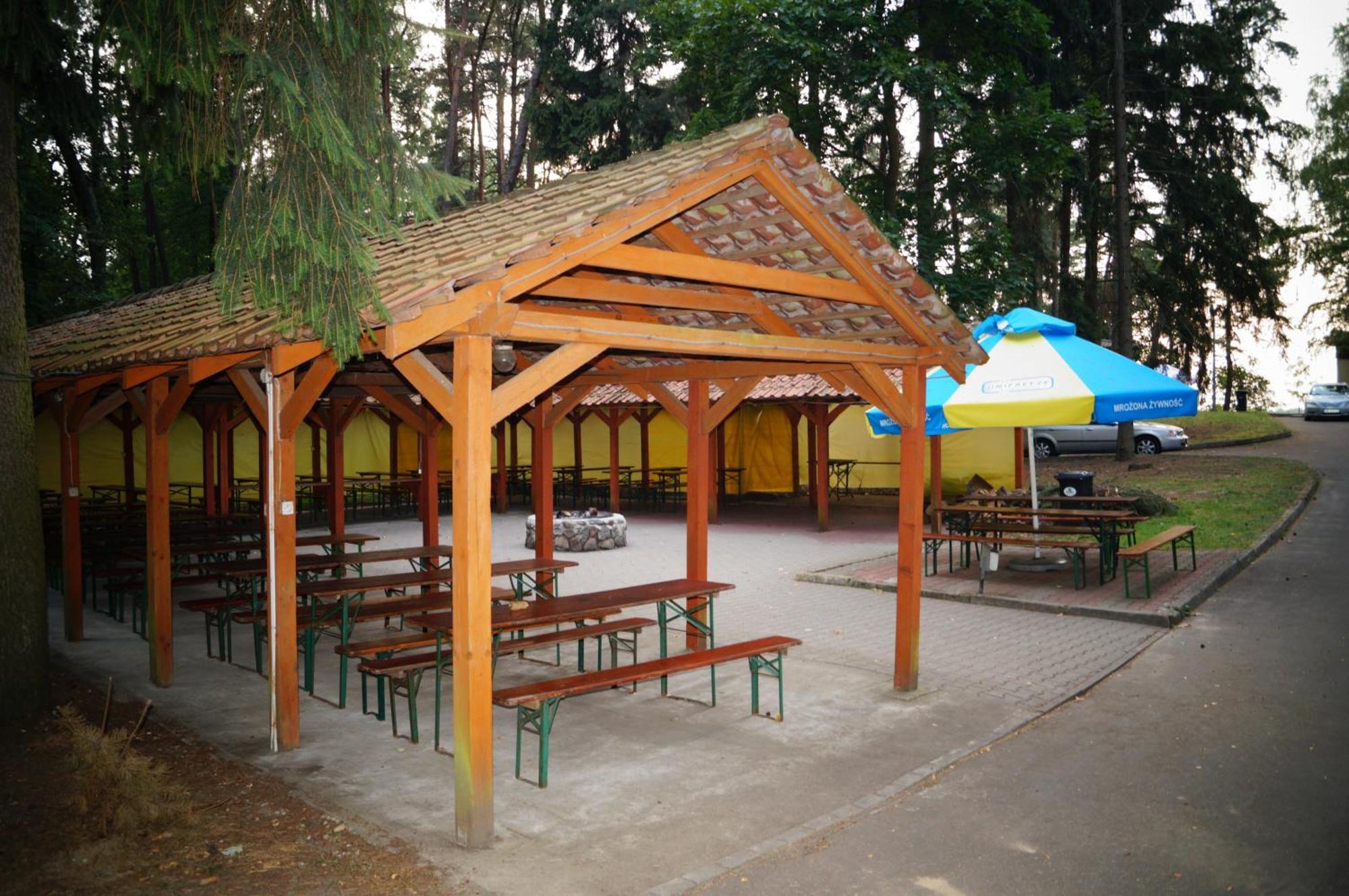 Hotel OW Inter Piast Dąbrówno Exterior foto