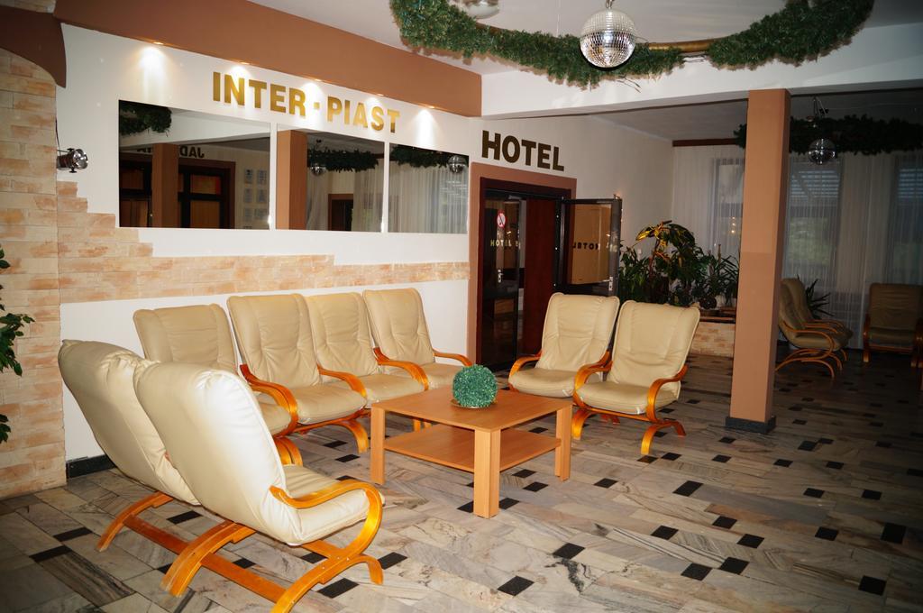 Hotel OW Inter Piast Dąbrówno Exterior foto